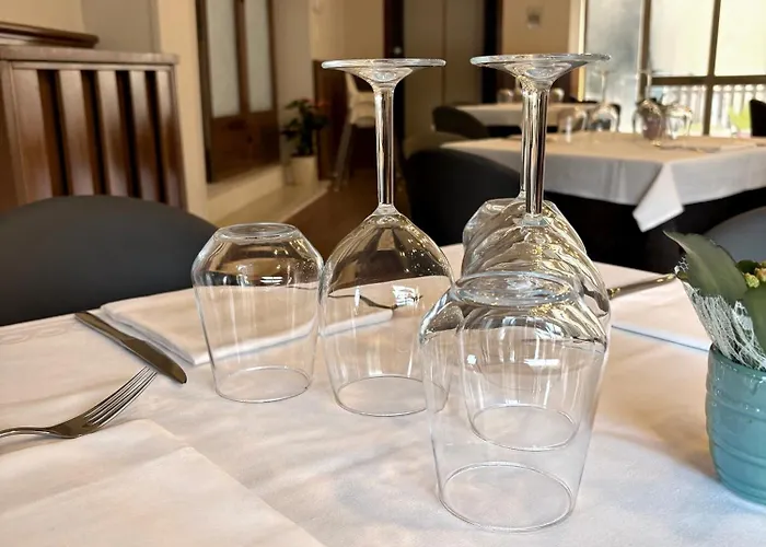 Finestra Sul Hotell Castel dell'Alpi