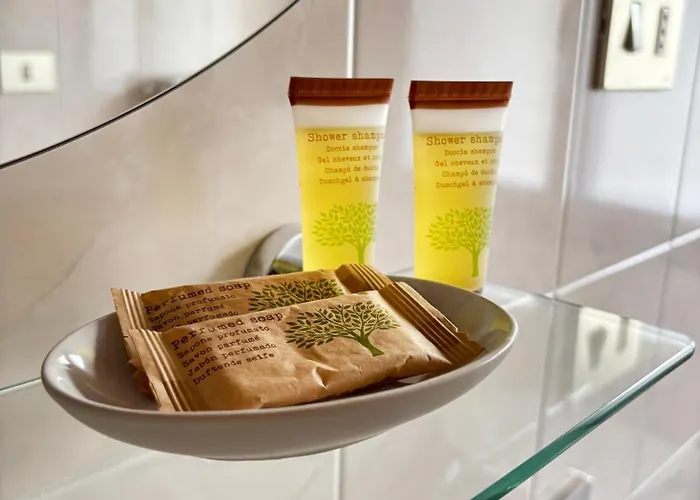 Finestra Sul Castel dell'Alpi