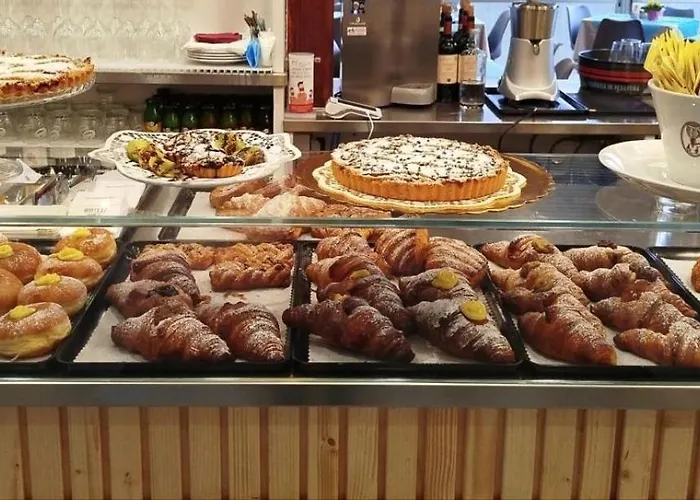 Finestra Sul Hotel 2*